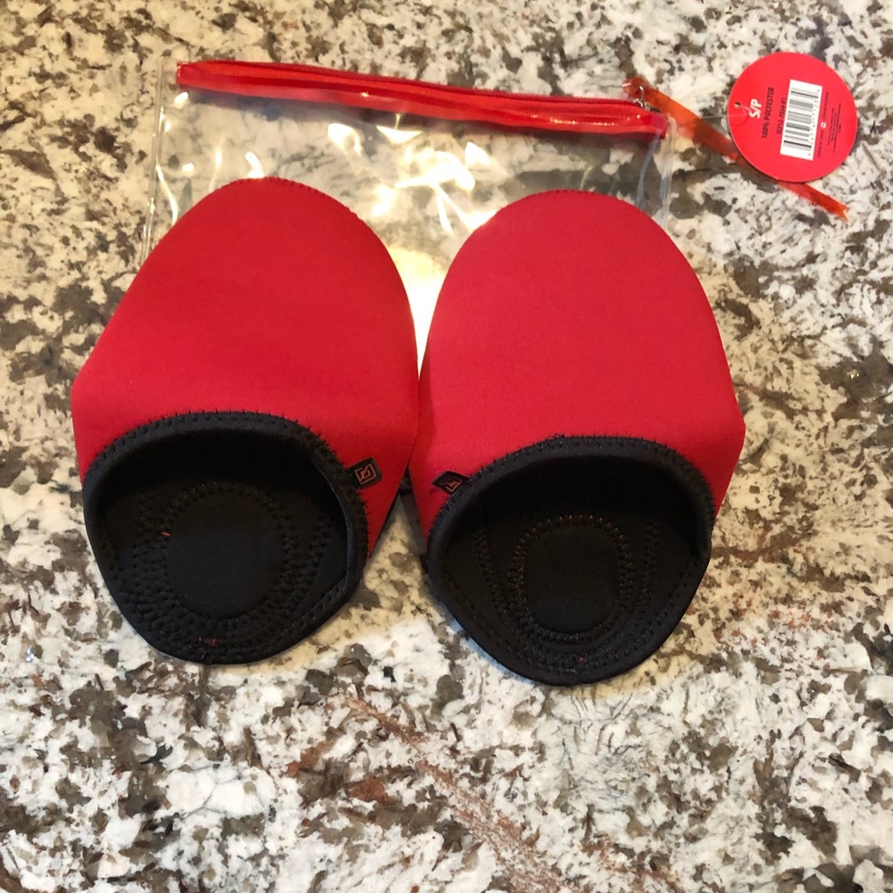 BNWT Simon Chang Ladies Neoprene Slippers